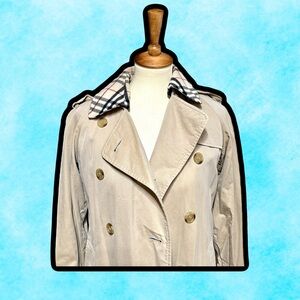 🌈 Beautiful Vintage Burberry Coat